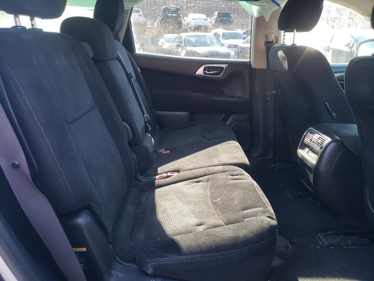 Photo 6 from auction – 2015 NISSAN PATHFINDER with VIN 5N1AR2MM6FC709859