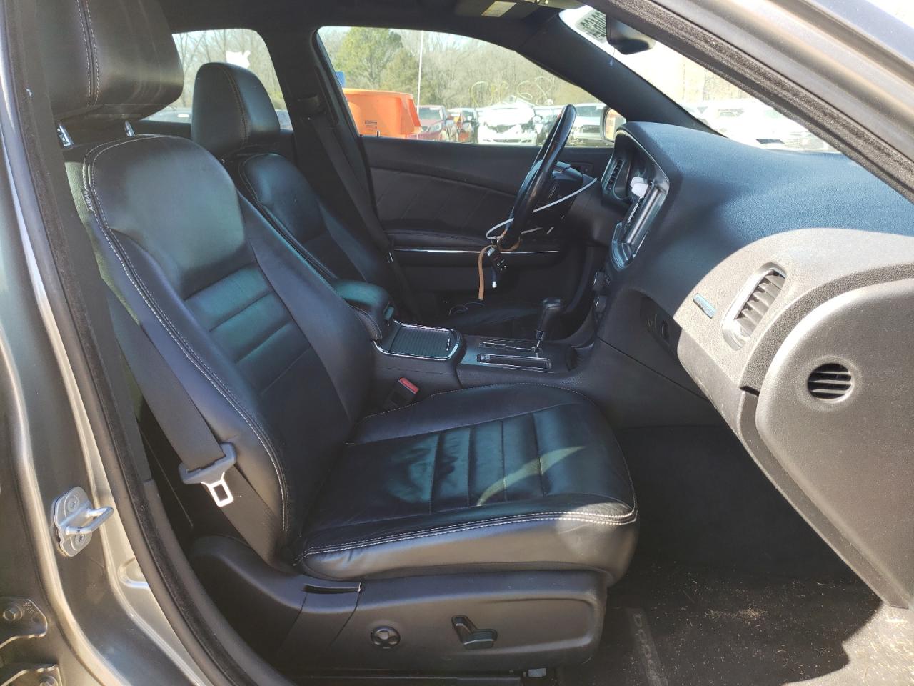 Photo 5 from auction – 2011 DODGE CHARGER R/ with VIN 2B3CL5CT6BH512059