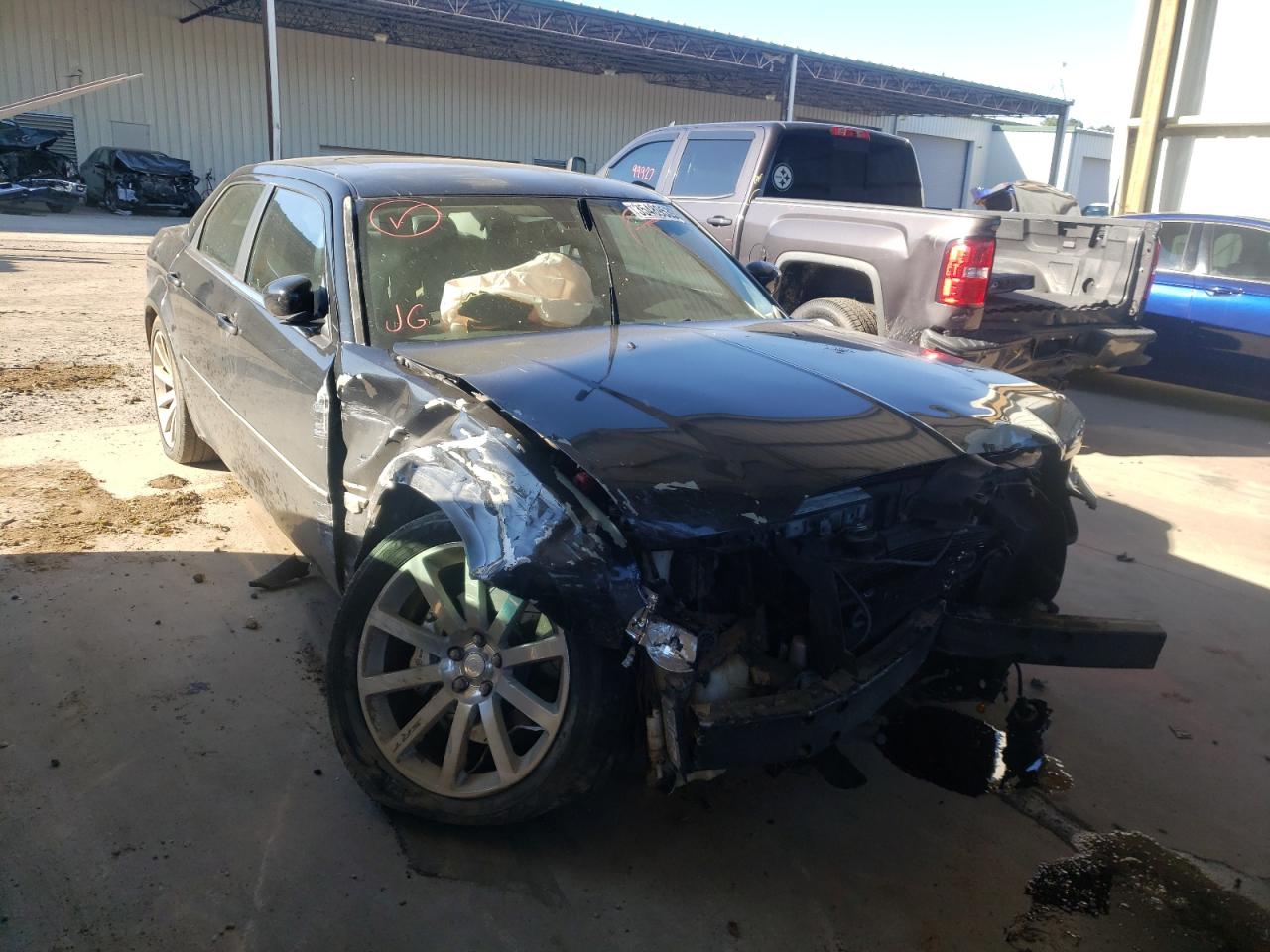 CHRYSLER 300C SRT-8 2006 with VIN 2C3KA73W66H463302 - Photo from auction