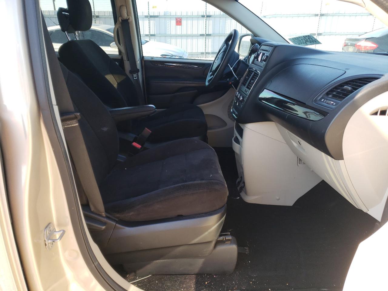 Photo 5 from auction – 2013 DODGE GRAND CARA with VIN 2C4RDGBG2DR600061