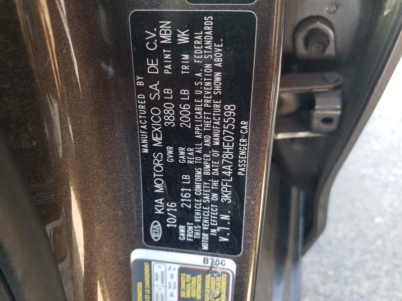 Photo 10 from auction – 2017 KIA FORTE LX with VIN 3KPFL4A78HE075598