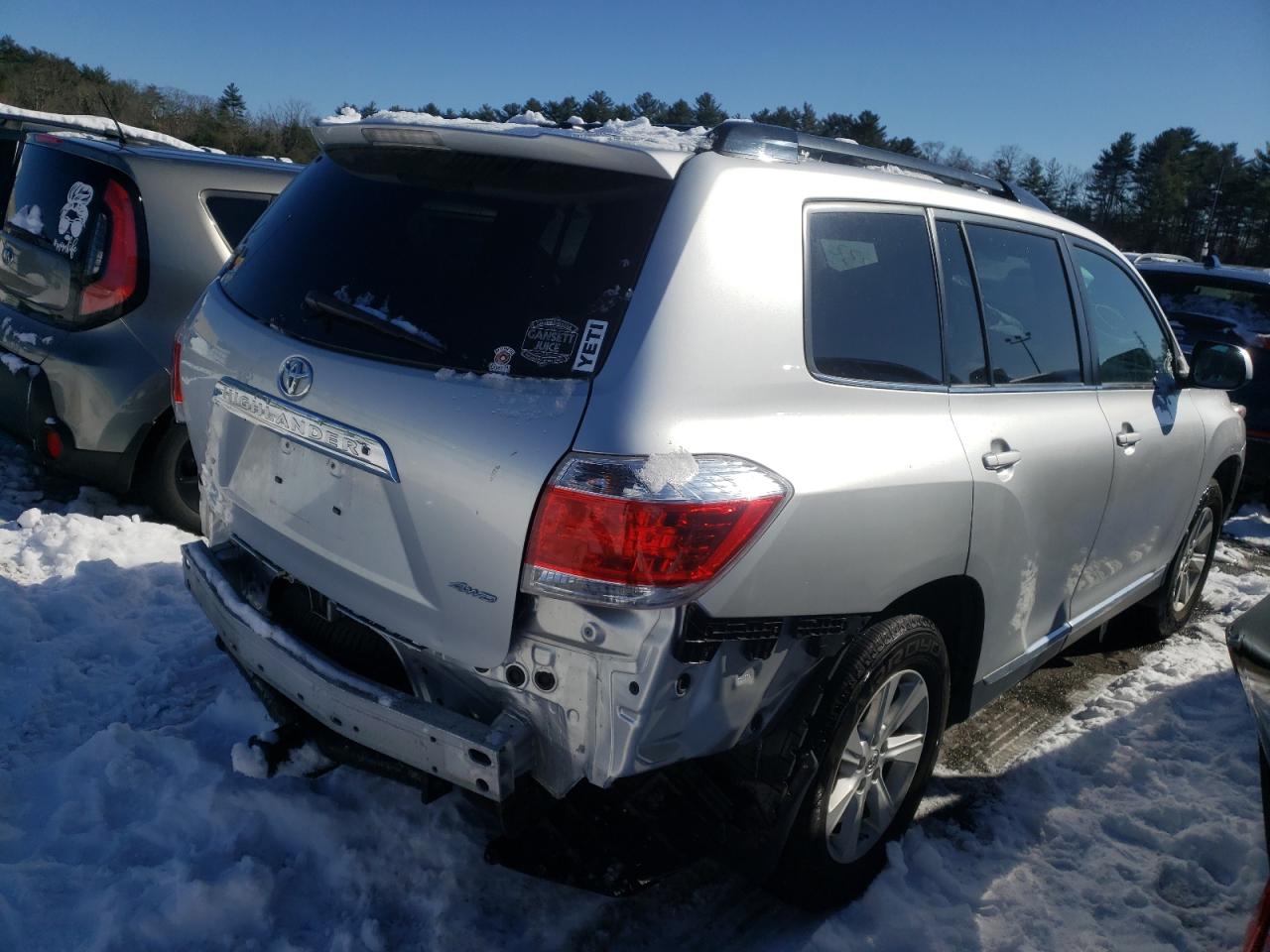 Photo 4 from auction – 2012 TOYOTA HIGHLANDER with VIN 5TDBK3EH7CS115456