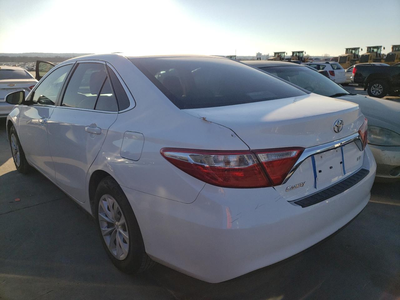 Photo 3 from auction – 2016 TOYOTA CAMRY LE with VIN 4T4BF1FK9GR560822