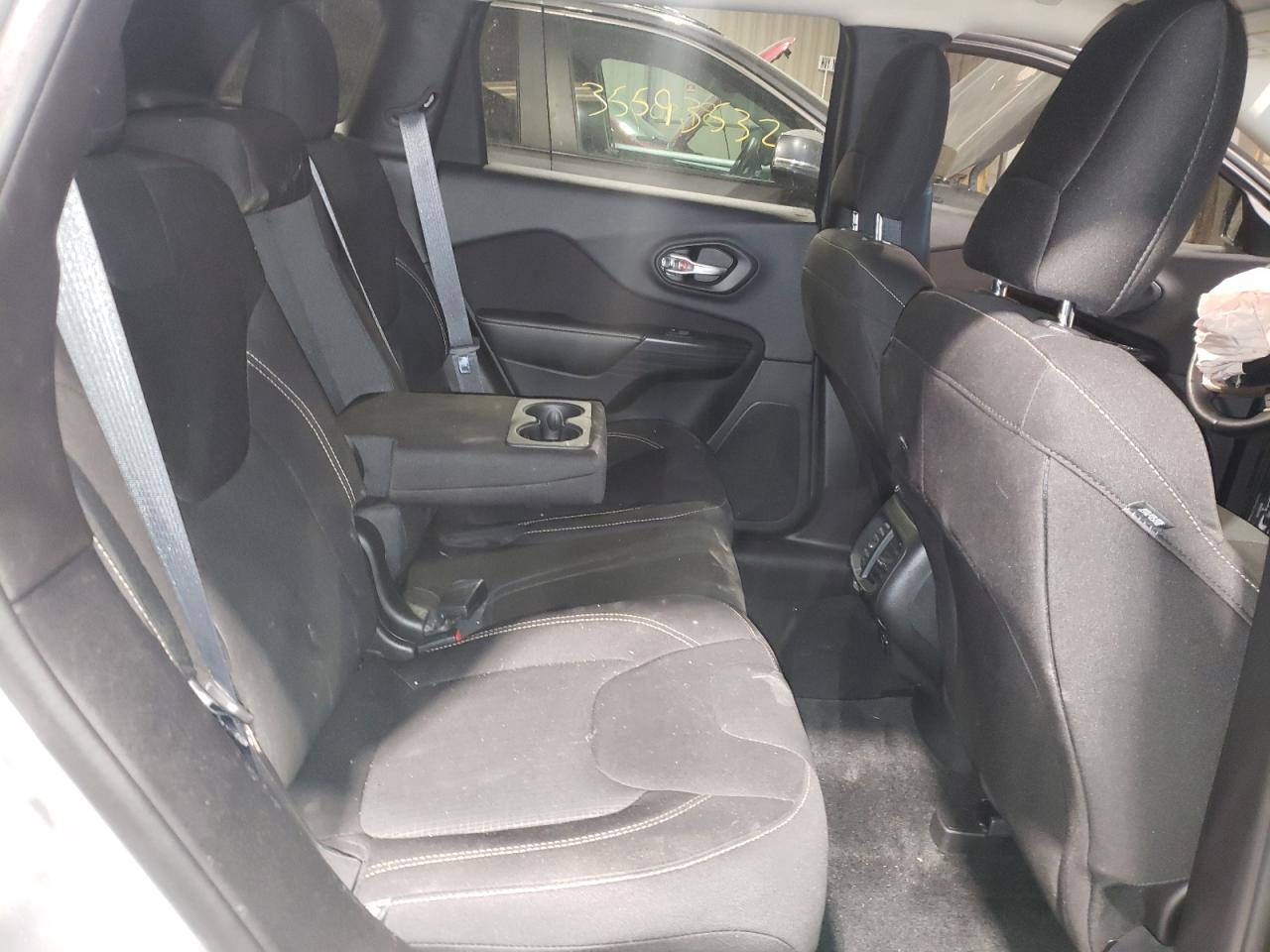 Photo 6 from auction – 2016 JEEP CHEROKEE L with VIN 1C4PJMCS5GW121467