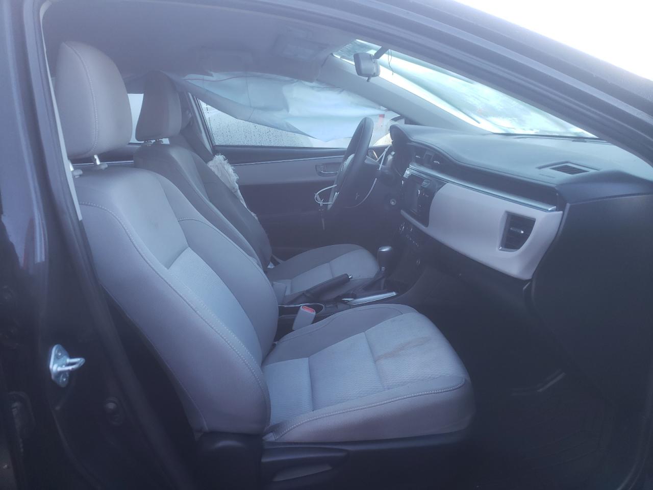 Photo 5 from auction – 2016 TOYOTA COROLLA L with VIN 5YFBURHE1GP443727