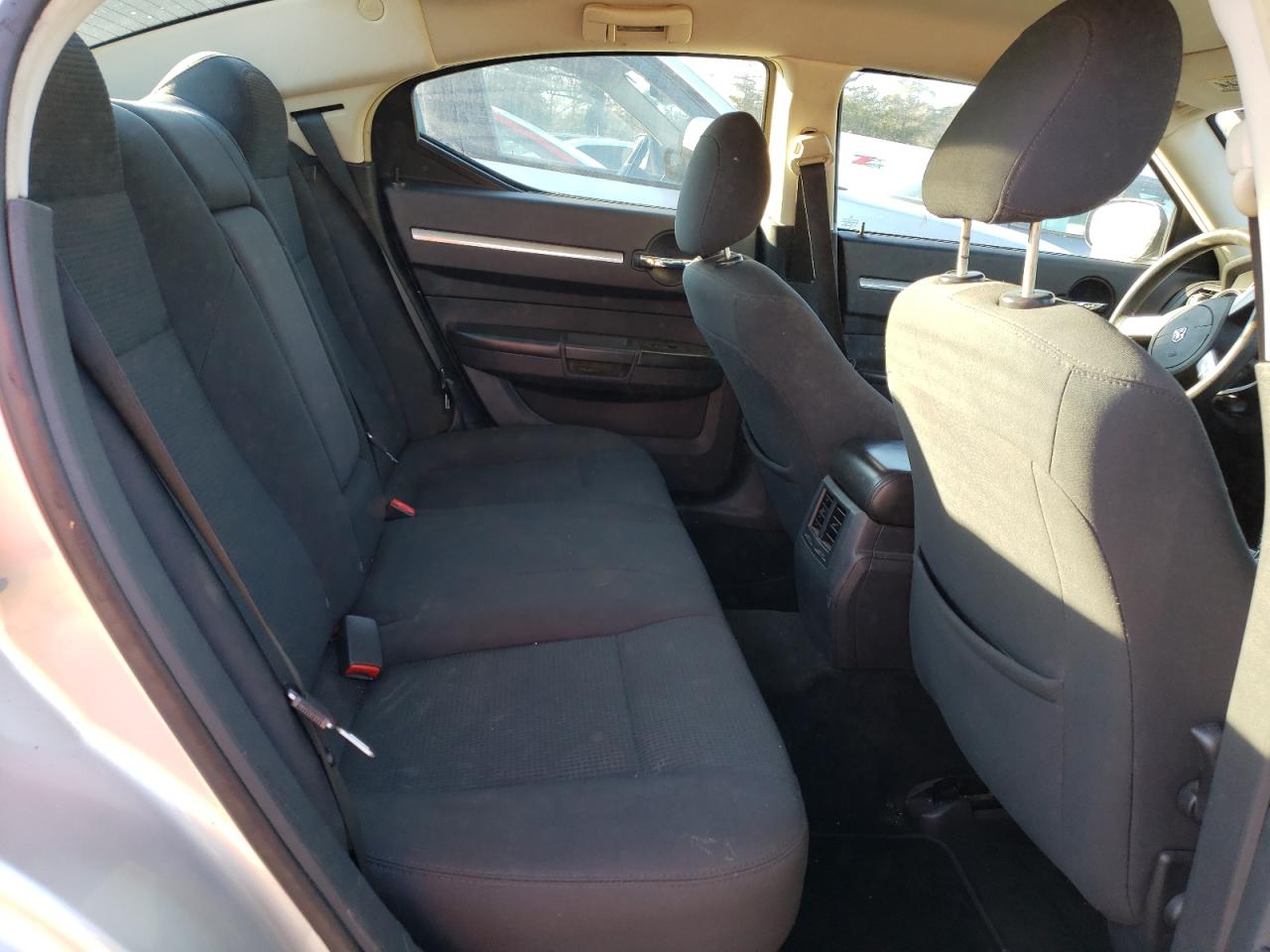 Photo 6 from auction – 2010 DODGE CHARGER SX with VIN 2B3CA3CV1AH123839