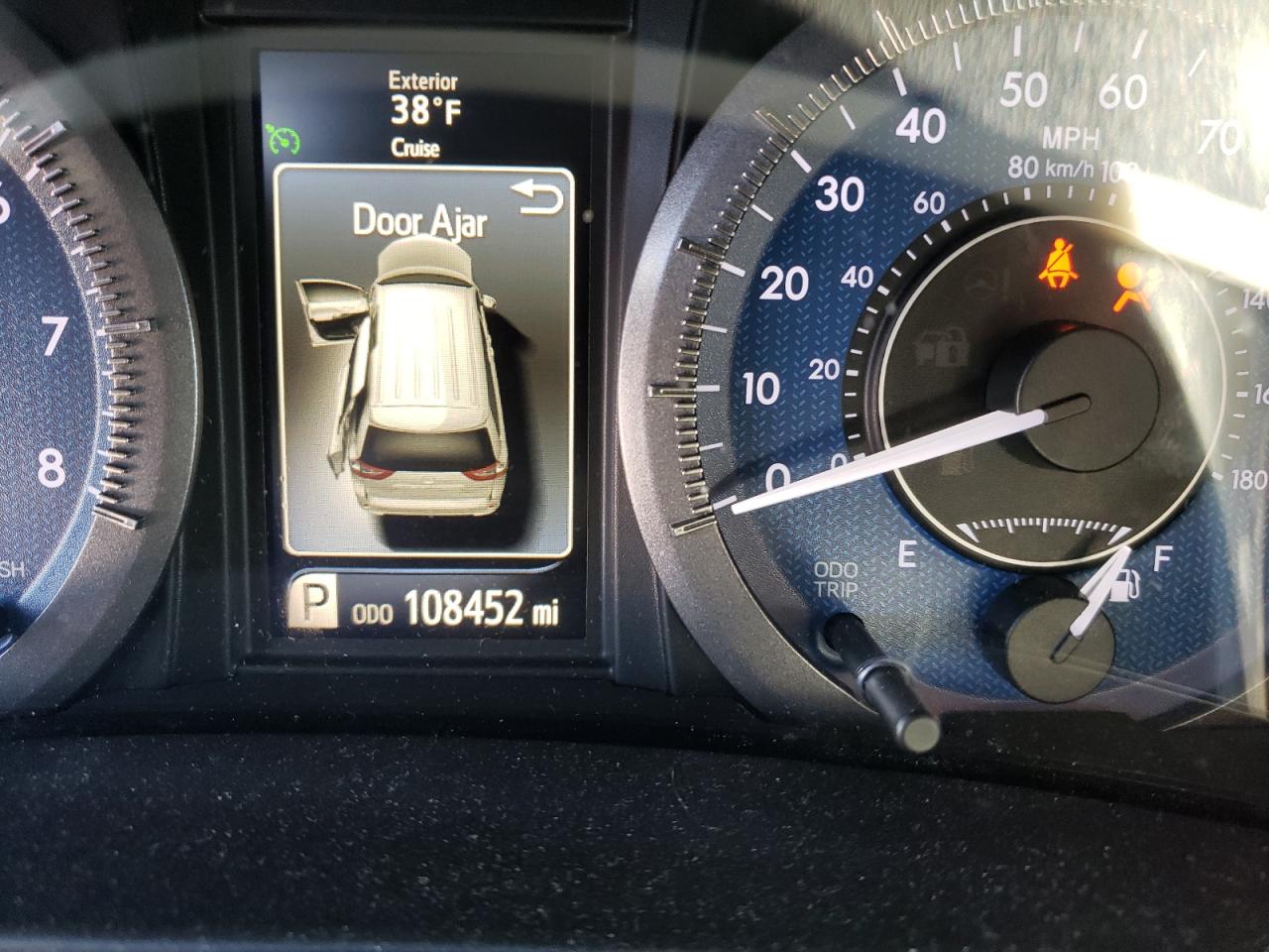 Photo 8 from auction – 2015 TOYOTA SIENNA XLE with VIN 5TDYK3DC8FS628607