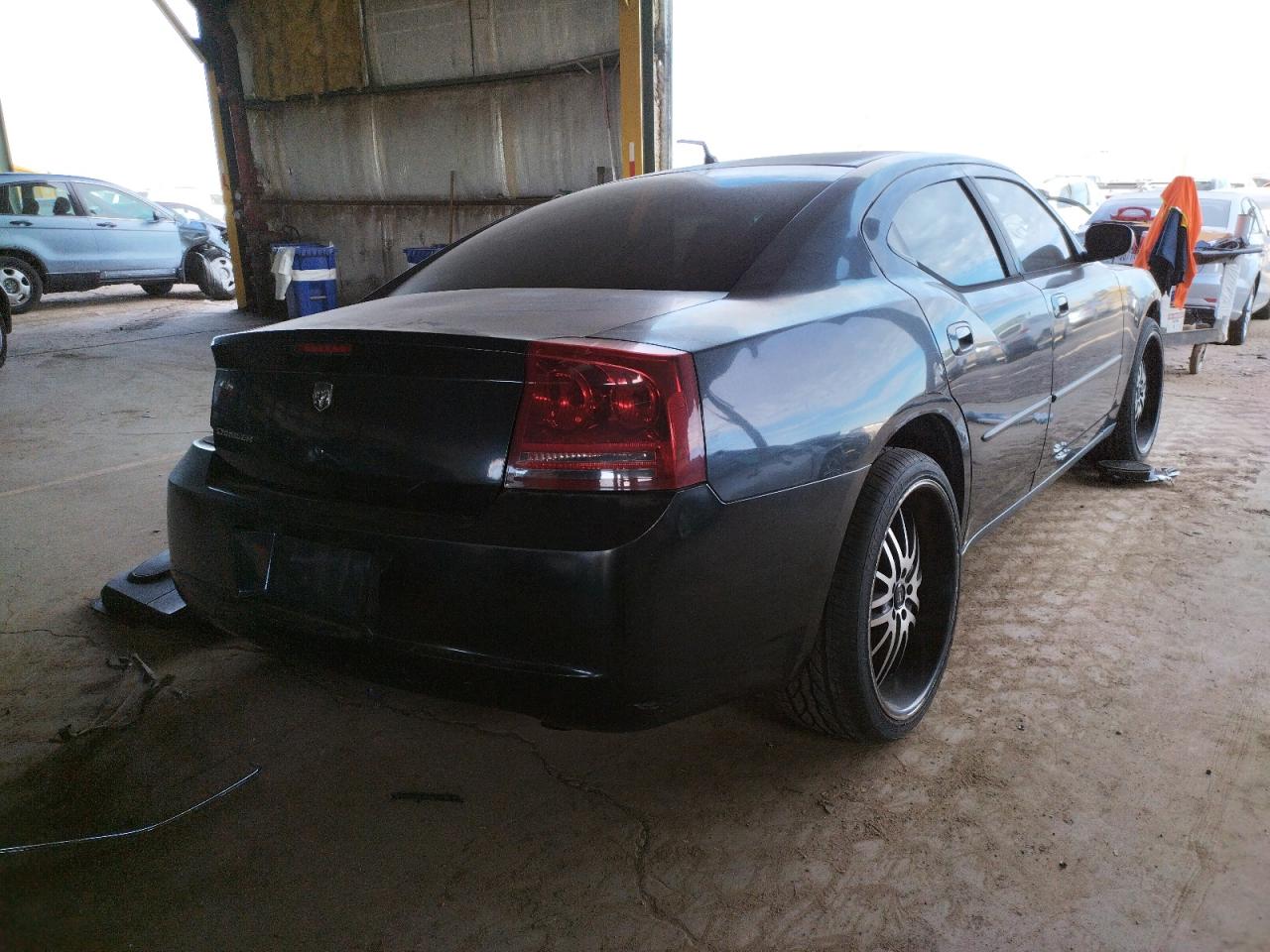 Photo 4 from auction – 2008 DODGE CHARGER with VIN 2B3KA43R88H151216