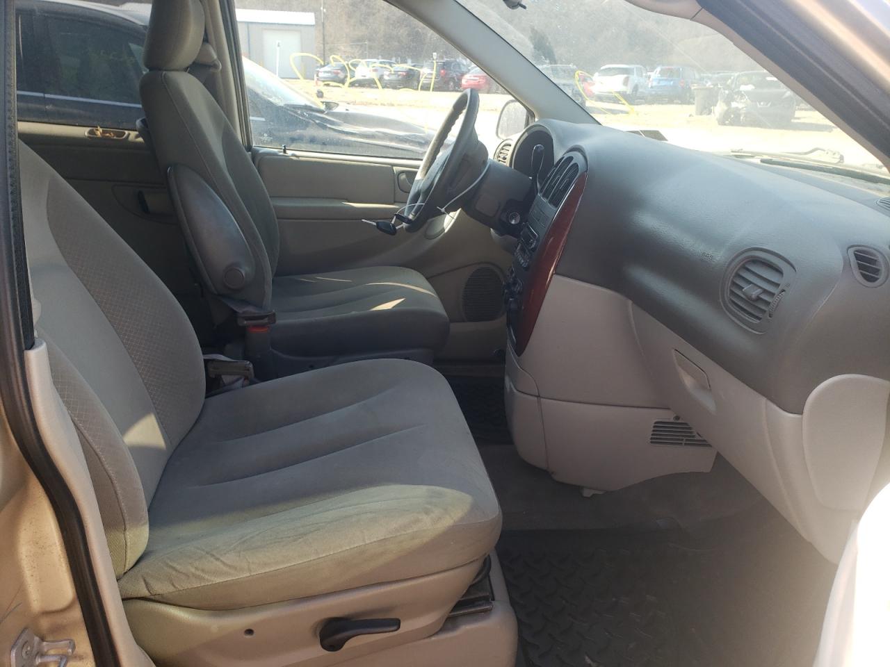 Photo 5 from auction – 2007 CHRYSLER TOWN & COU with VIN 2A4GP44R97R341725