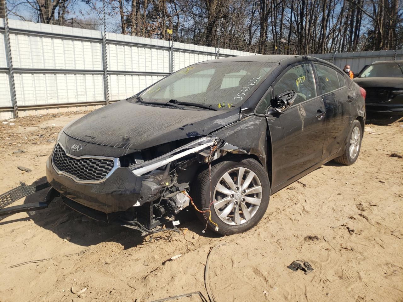 Photo 2 from auction – 2016 KIA FORTE LX with VIN KNAFX4A64G5457307