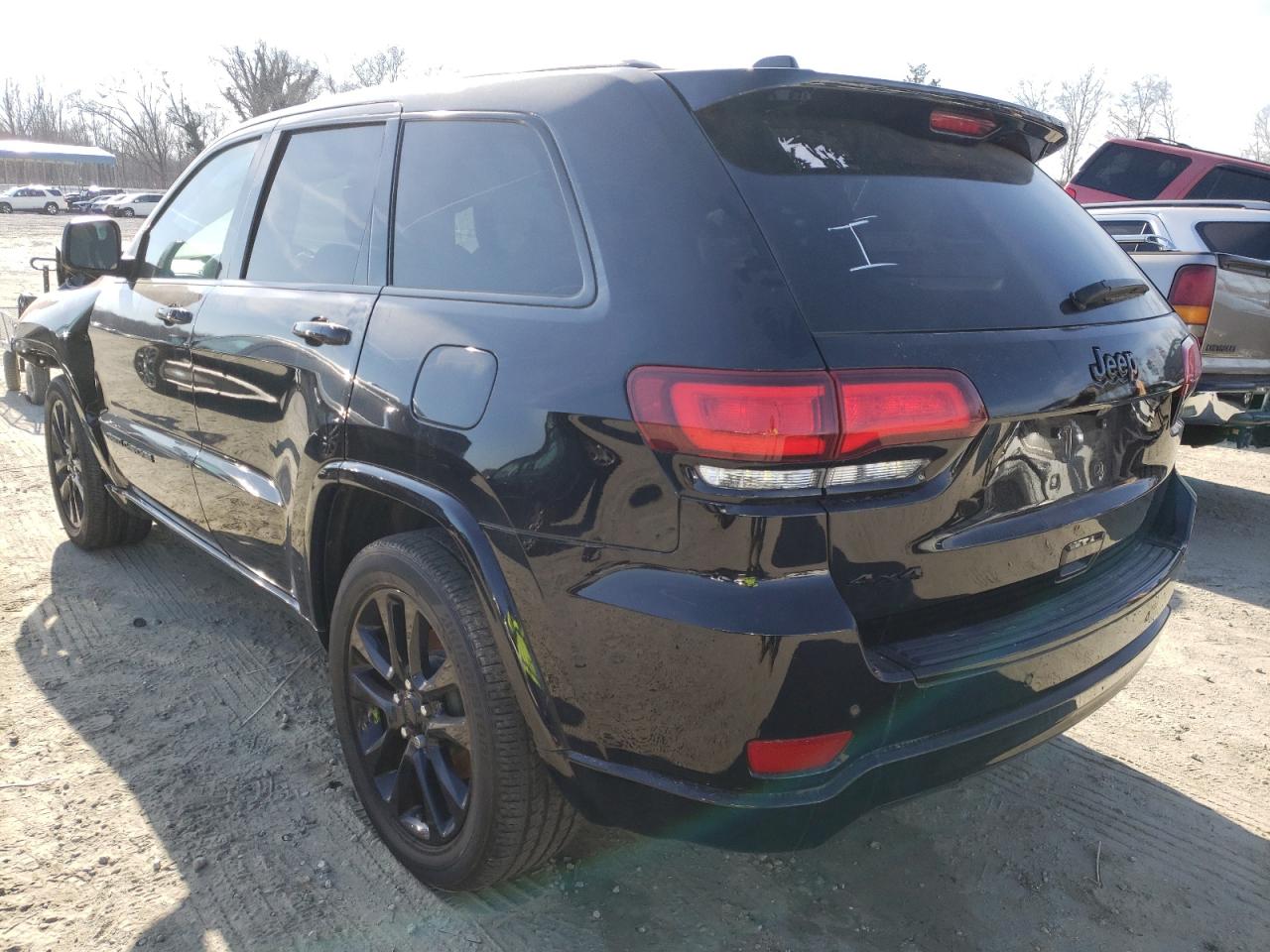 Photo 3 from auction – 2018 JEEP GRAND CHER with VIN 1C4RJFAG7JC252248