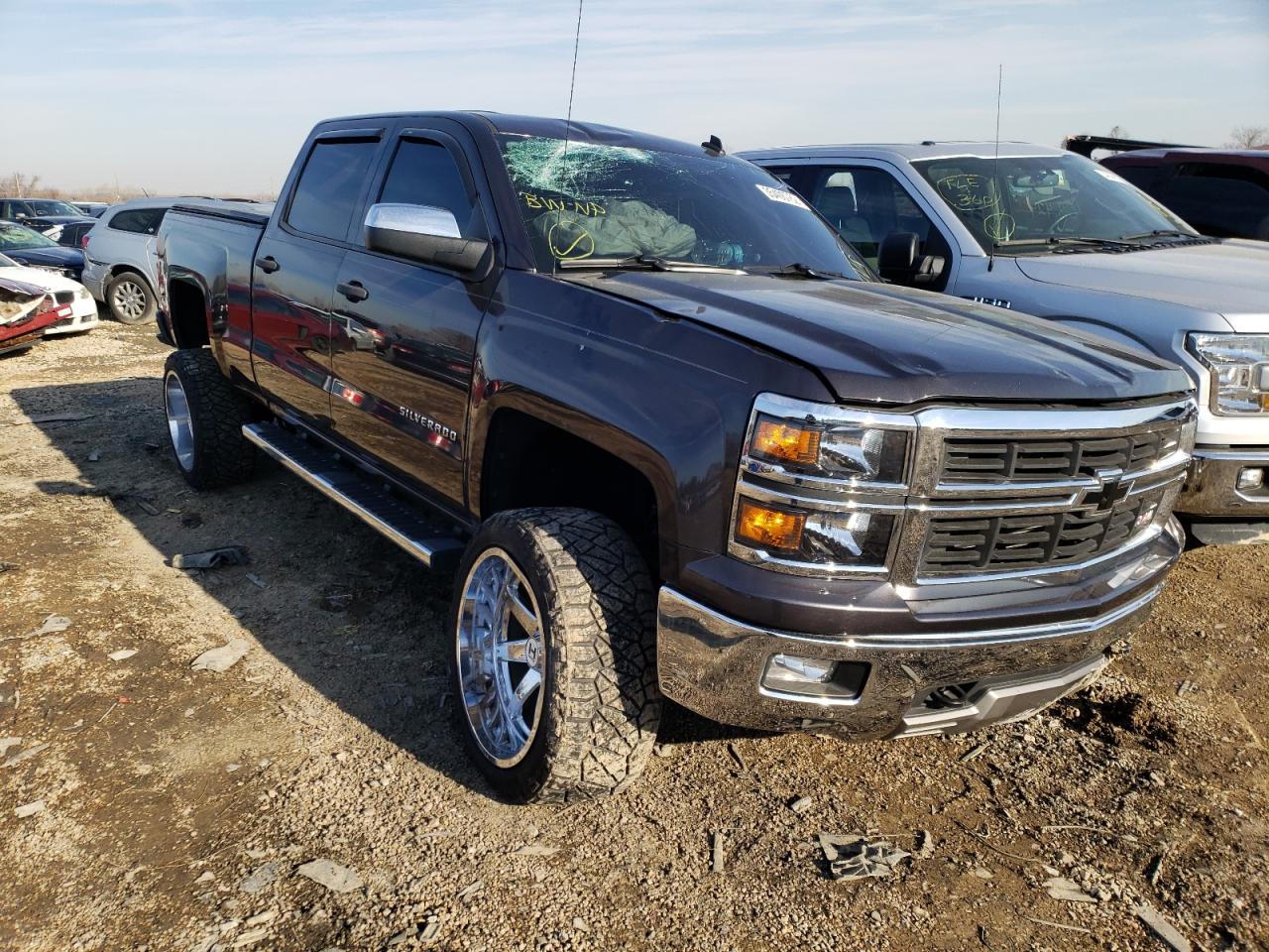CHEVROLET SILVERADO 2014 with VIN 3GCUKREC3EG156037 - Photo from auction