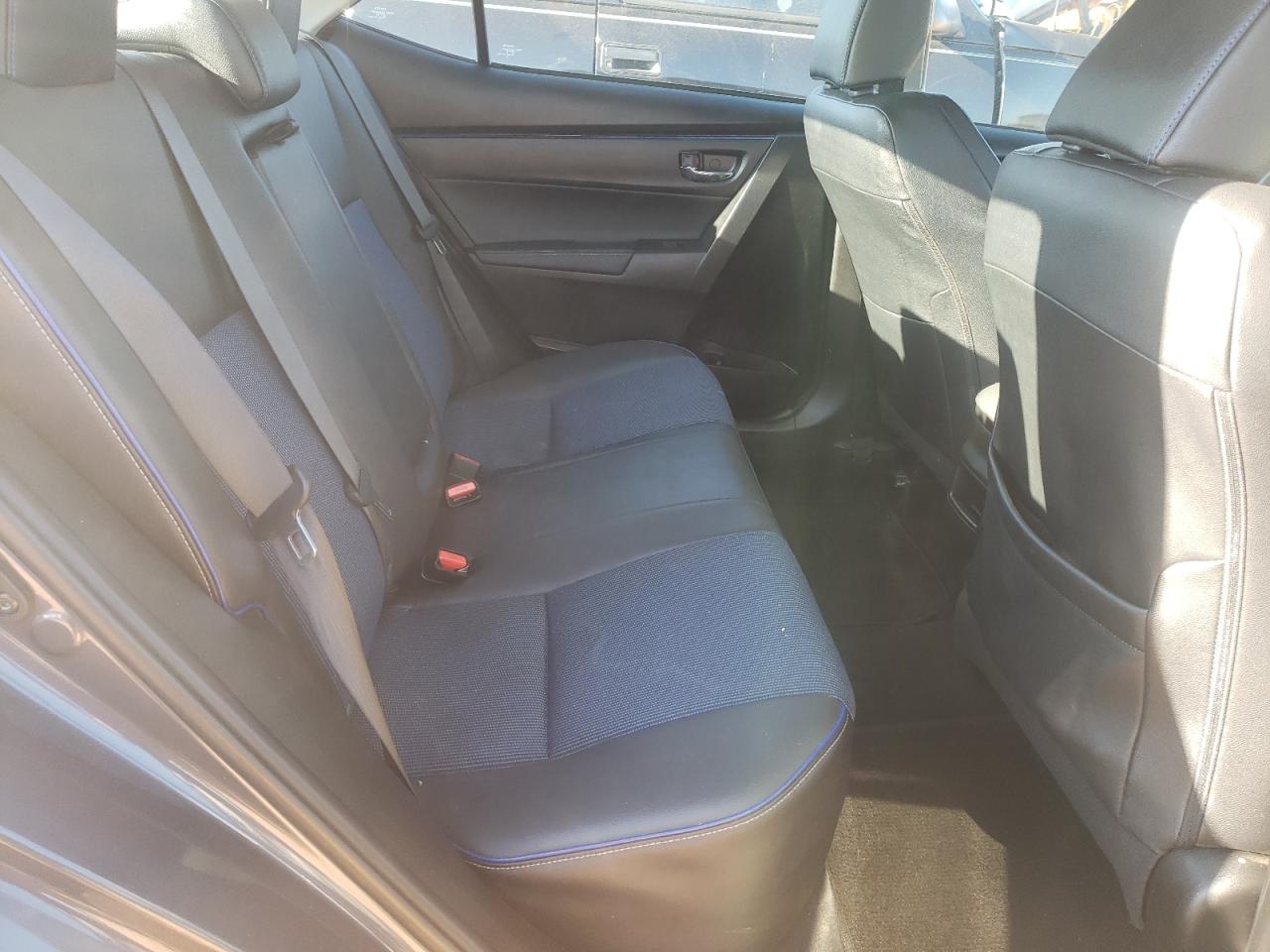 Photo 6 from auction – 2018 TOYOTA COROLLA L with VIN 5YFBURHEXJP848735