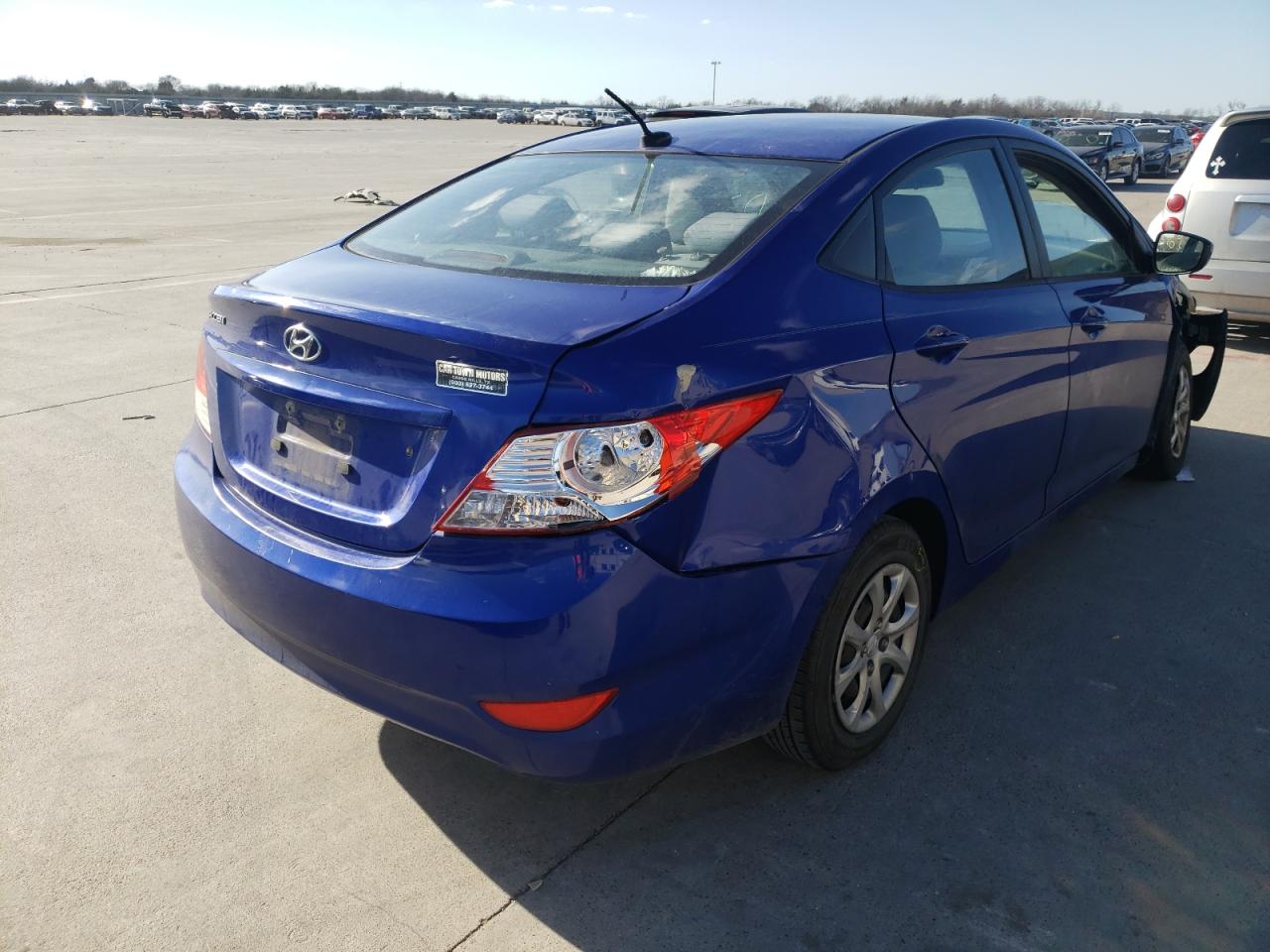 Photo 4 from auction – 2014 HYUNDAI ACCENT GLS with VIN KMHCT4AE0EU674392