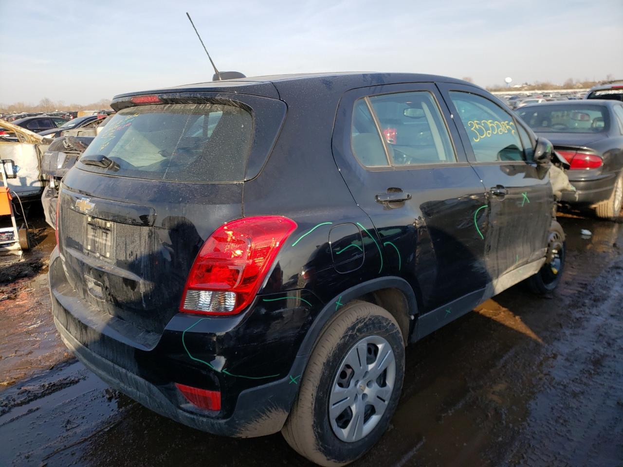 Photo 4 from auction – 2018 CHEVROLET TRAX LS with VIN 3GNCJKSB2JL341903