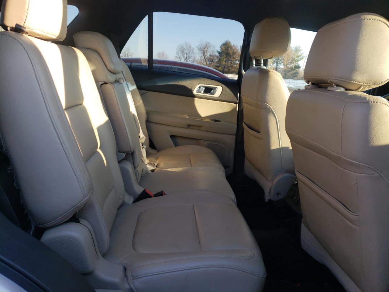 Photo 6 from auction – 2015 FORD EXPLORER L with VIN 1FM5K7F86FGB91215