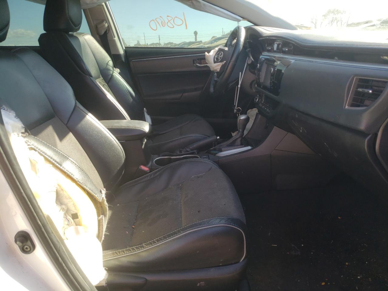 Photo 5 from auction – 2015 TOYOTA COROLLA L with VIN 5YFBURHE2FP360290