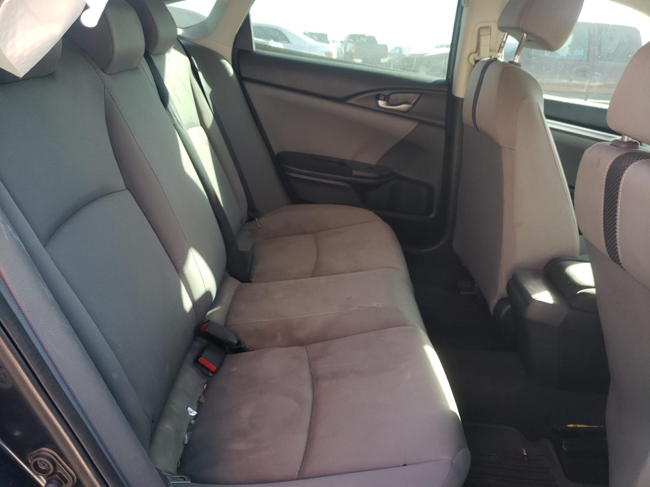 Photo 6 from auction – 2020 HONDA CIVIC LX with VIN 19XFC2F63LE003642