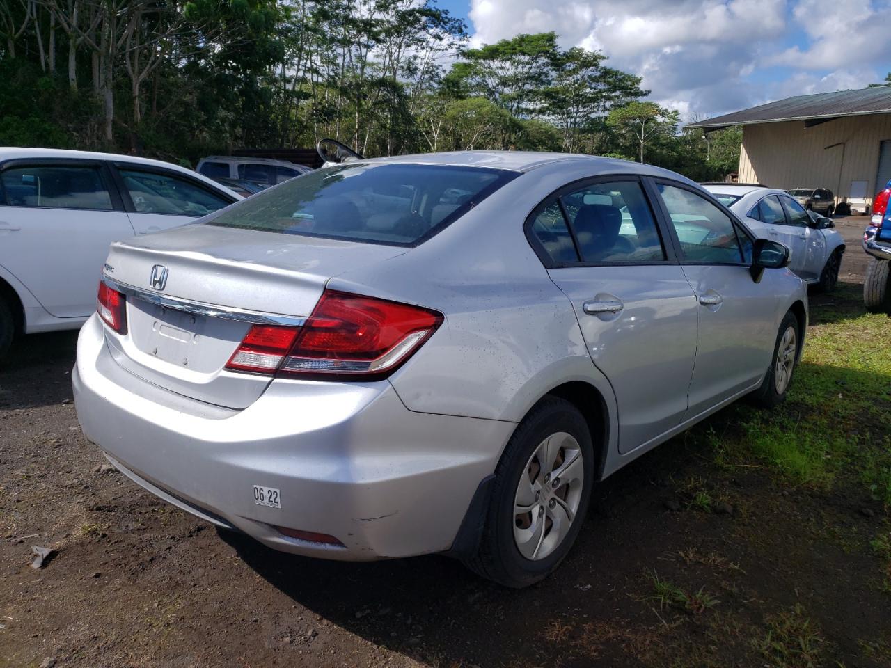 Photo 4 from auction – 2015 HONDA CIVIC LX with VIN 2HGFB2F55FH537956