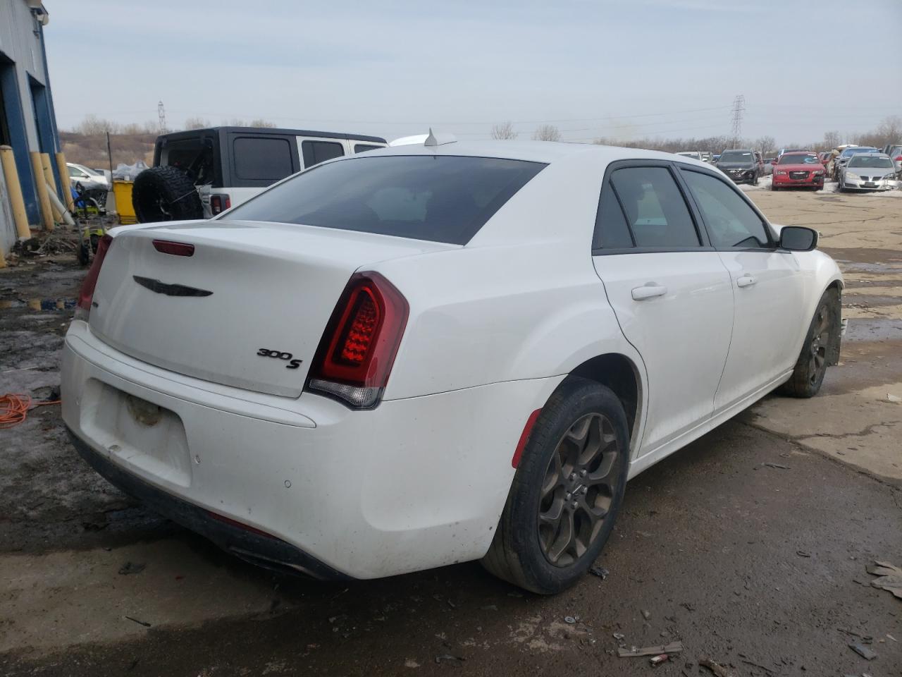Photo 4 from auction – 2016 CHRYSLER 300 S with VIN 2C3CCAGG3GH262022