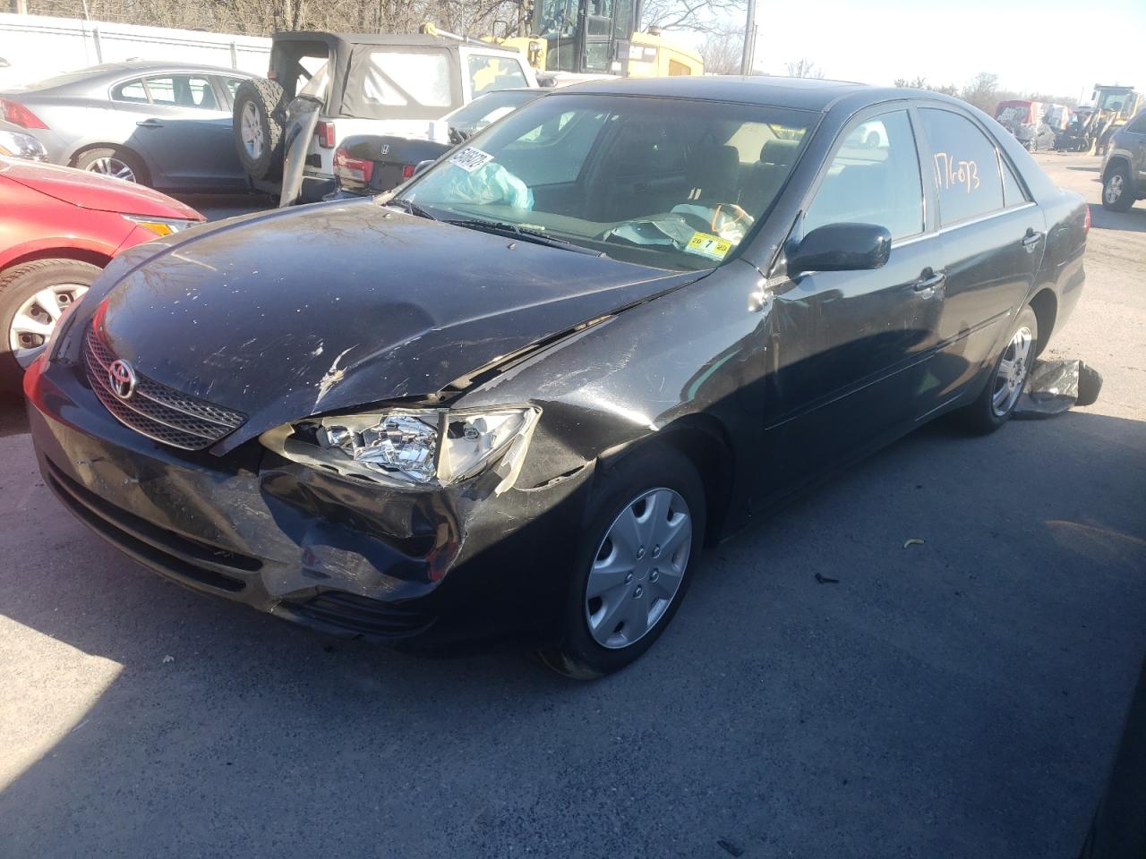 Photo 2 from auction – 2003 TOYOTA CAMRY with VIN 4T1BE32K63U177526