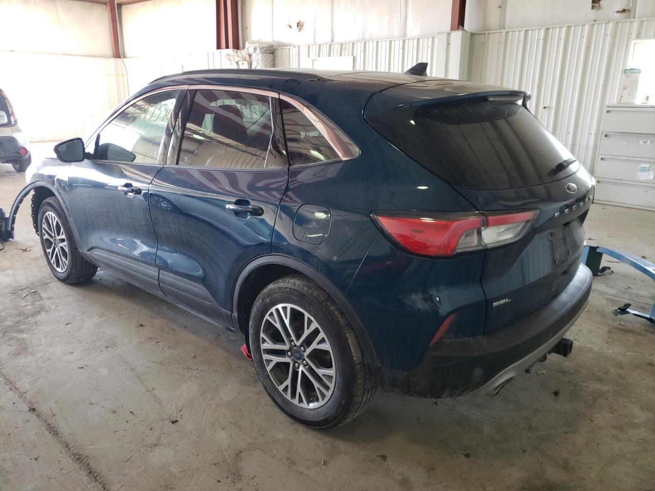 Photo 3 from auction – 2020 FORD ESCAPE SEL with VIN 1FMCU9H94LUB54213
