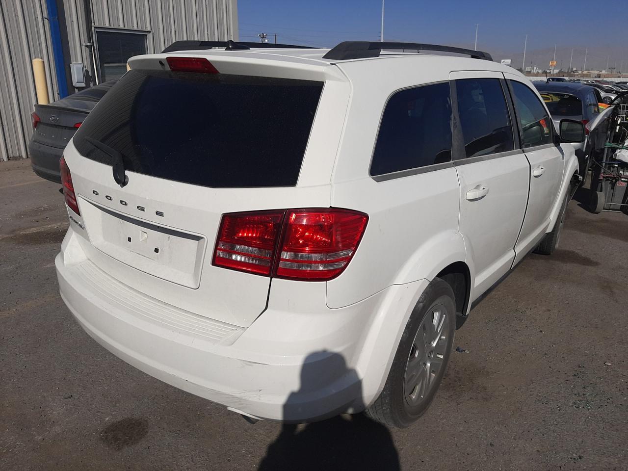 Photo 4 from auction – 2016 DODGE JOURNEY SE with VIN 3C4PDCAB6GT212984