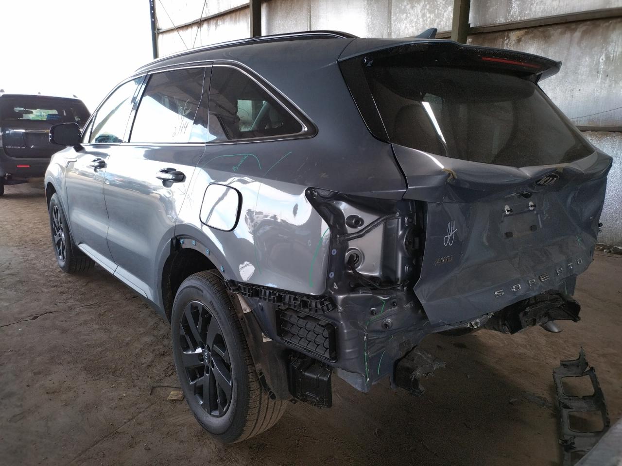 Photo 3 from auction – 2021 KIA SORENTO S with VIN 5XYRLDLC9MG059995