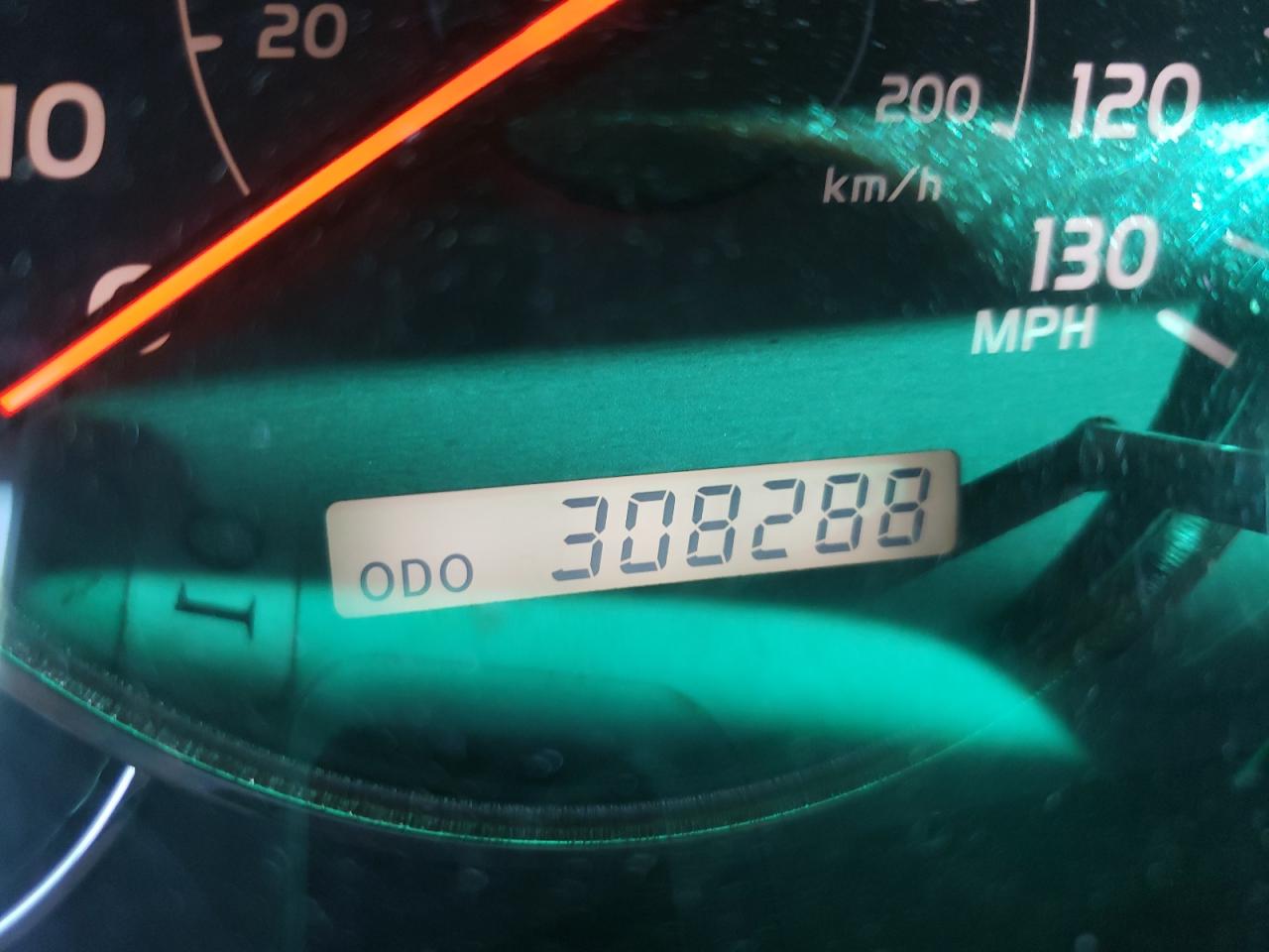 Photo 8 from auction – 2006 LEXUS GX 470 with VIN JTJBT20X960111726