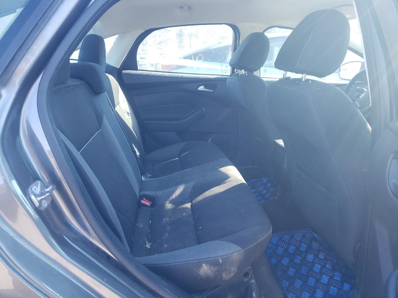 Photo 6 from auction – 2014 FORD FOCUS SE with VIN 1FADP3F20EL435166