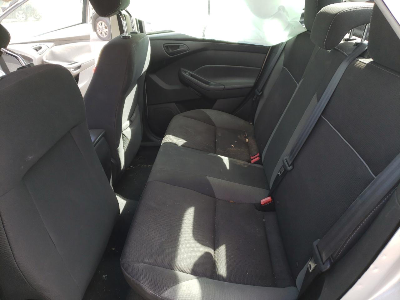 Photo 6 from auction – 2012 FORD FOCUS SE with VIN 1FAHP3F22CL153805
