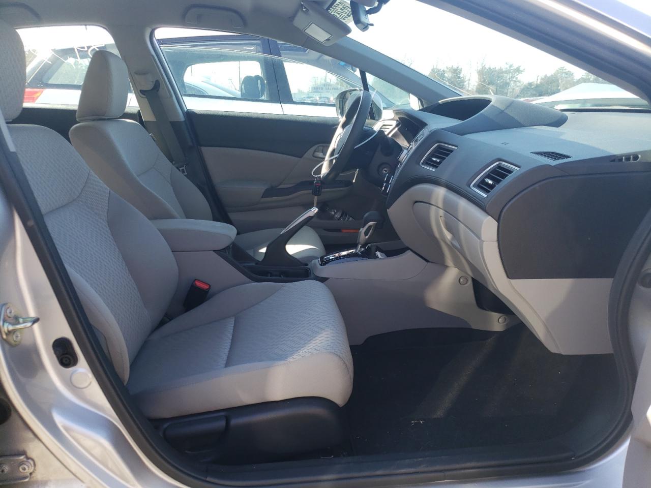 Photo 5 from auction – 2014 HONDA CIVIC LX with VIN 19XFB2F50EE254101