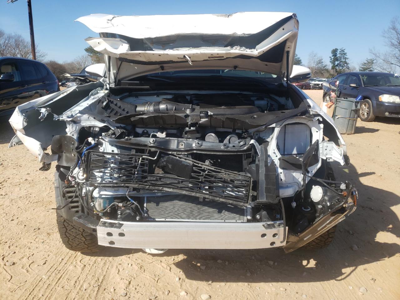 Photo 9 from auction – 2020 TOYOTA 4RUNNER SR with VIN JTEBU5JR4L5796973