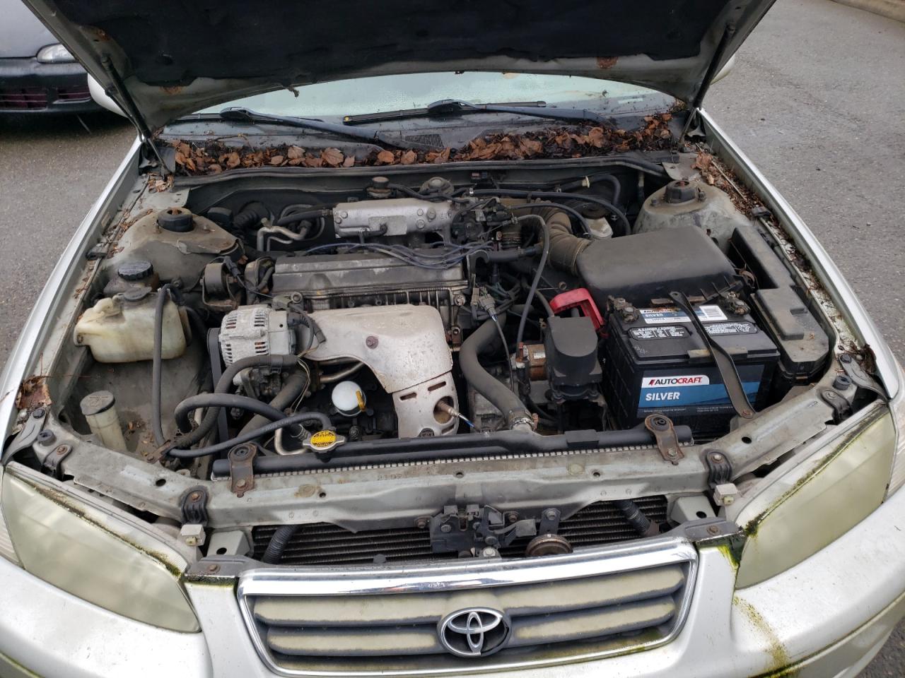 Photo 7 from auction – 2001 TOYOTA CAMRY CE with VIN 4T1BG22K01U048764