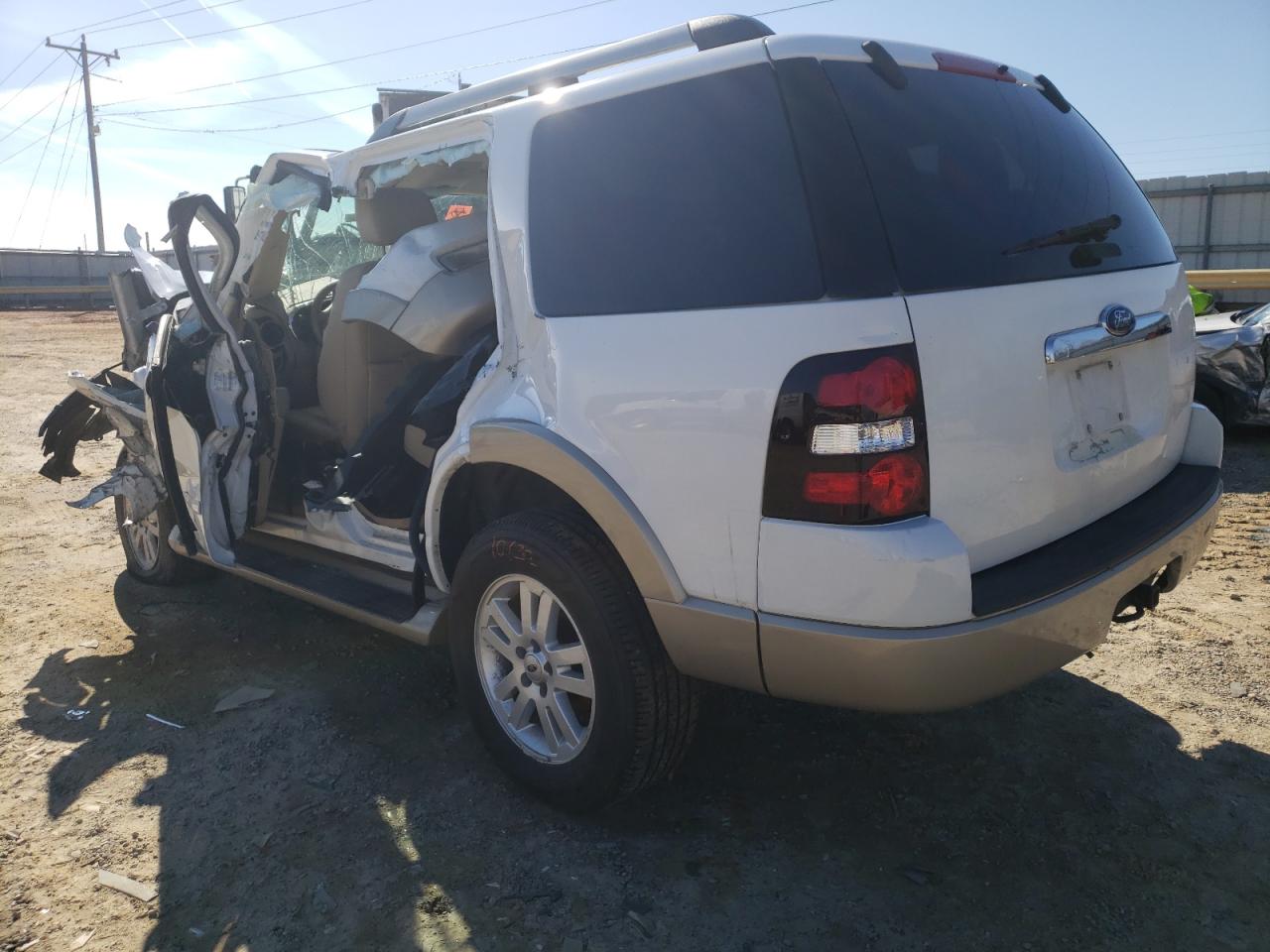 Photo 3 from auction – 2007 FORD EXPLORER with VIN 1FMEU74E27UA57646