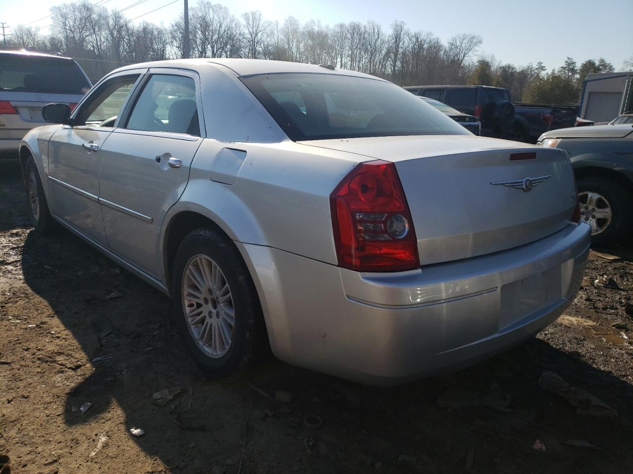 Photo 3 from auction – 2010 CHRYSLER 300 TOURIN with VIN 2C3CA5CVXAH327828