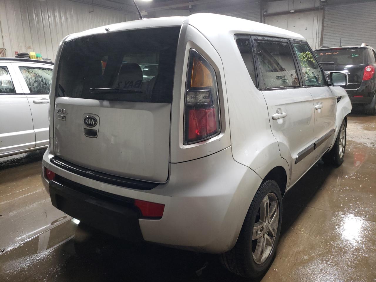 Photo 4 from auction – 2011 KIA SOUL with VIN KNDJT2A22B7294017