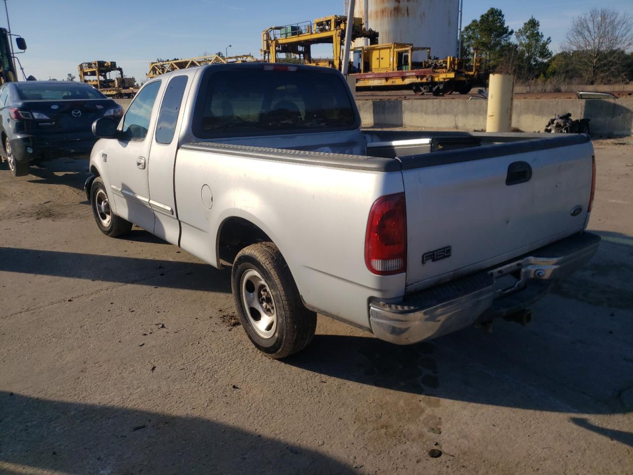 Photo 3 from auction – 1999 FORD F150 with VIN 1FTRX072XXND94162