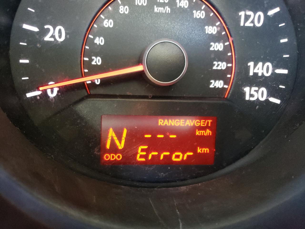 Photo 8 from auction – 2011 KIA SORENTO EX with VIN 5XYKUDA22BG044910