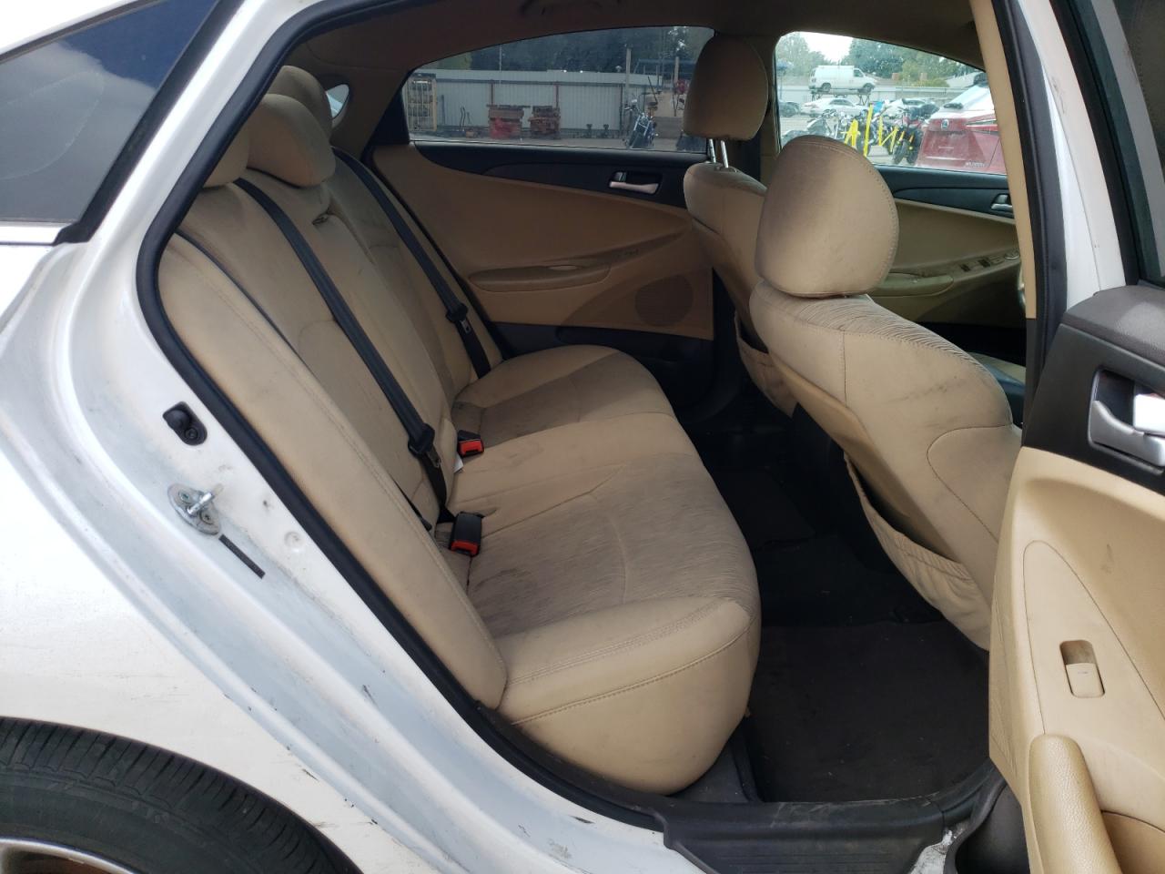 Photo 6 from auction – 2014 HYUNDAI SONATA with VIN 5NPEB4AC5EH902797