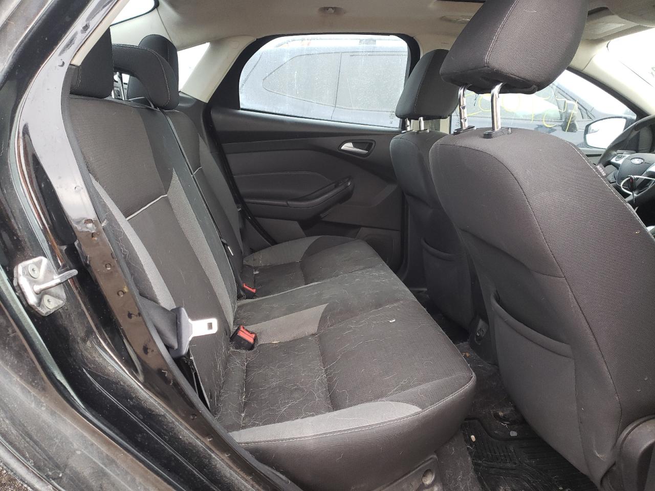Photo 6 from auction – 2013 FORD FOCUS SE with VIN 1FADP3F29DL250841