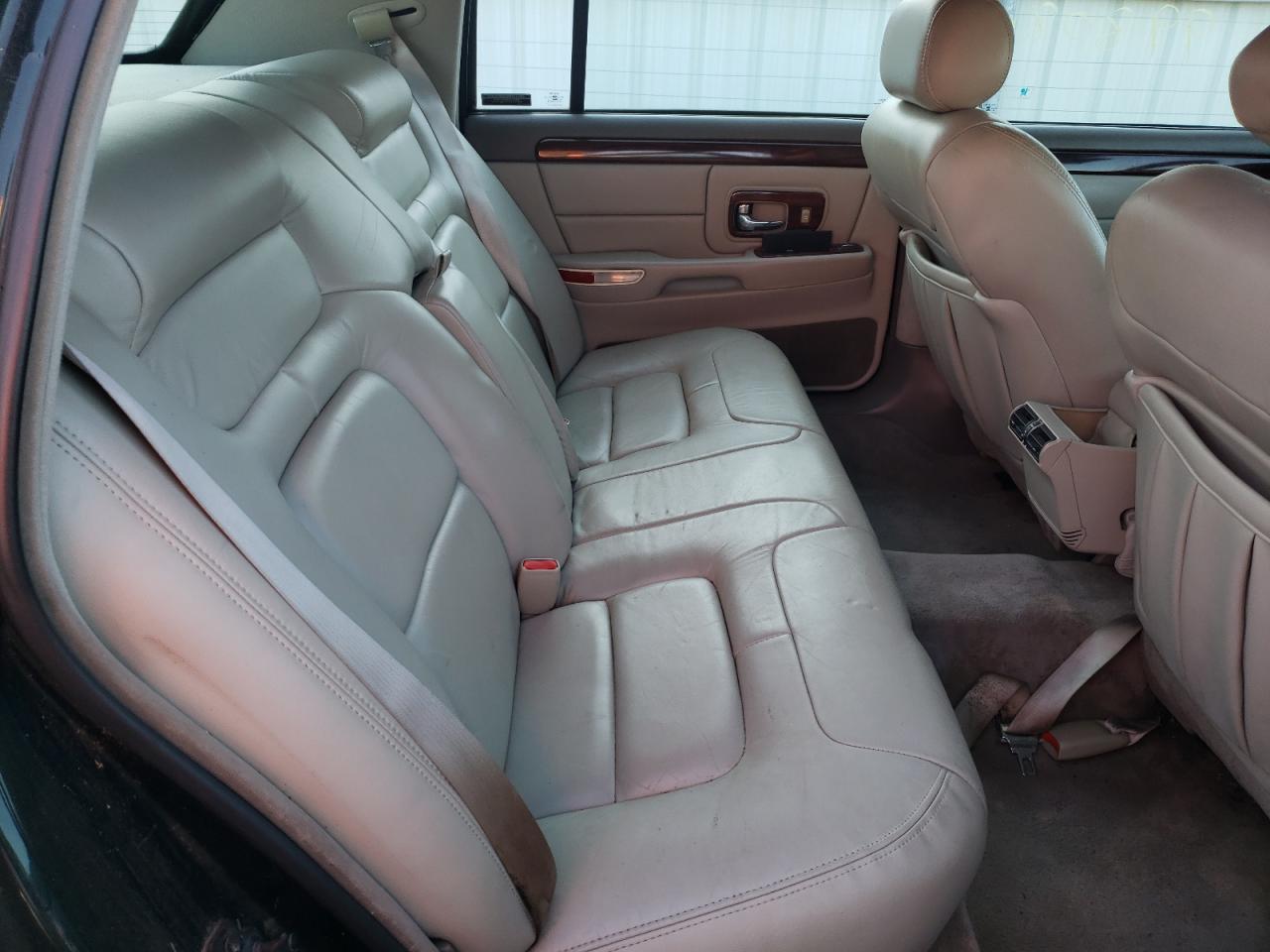 Photo 6 from auction – 1998 CADILLAC DEVILLE with VIN 1G6KD54Y2WU754726