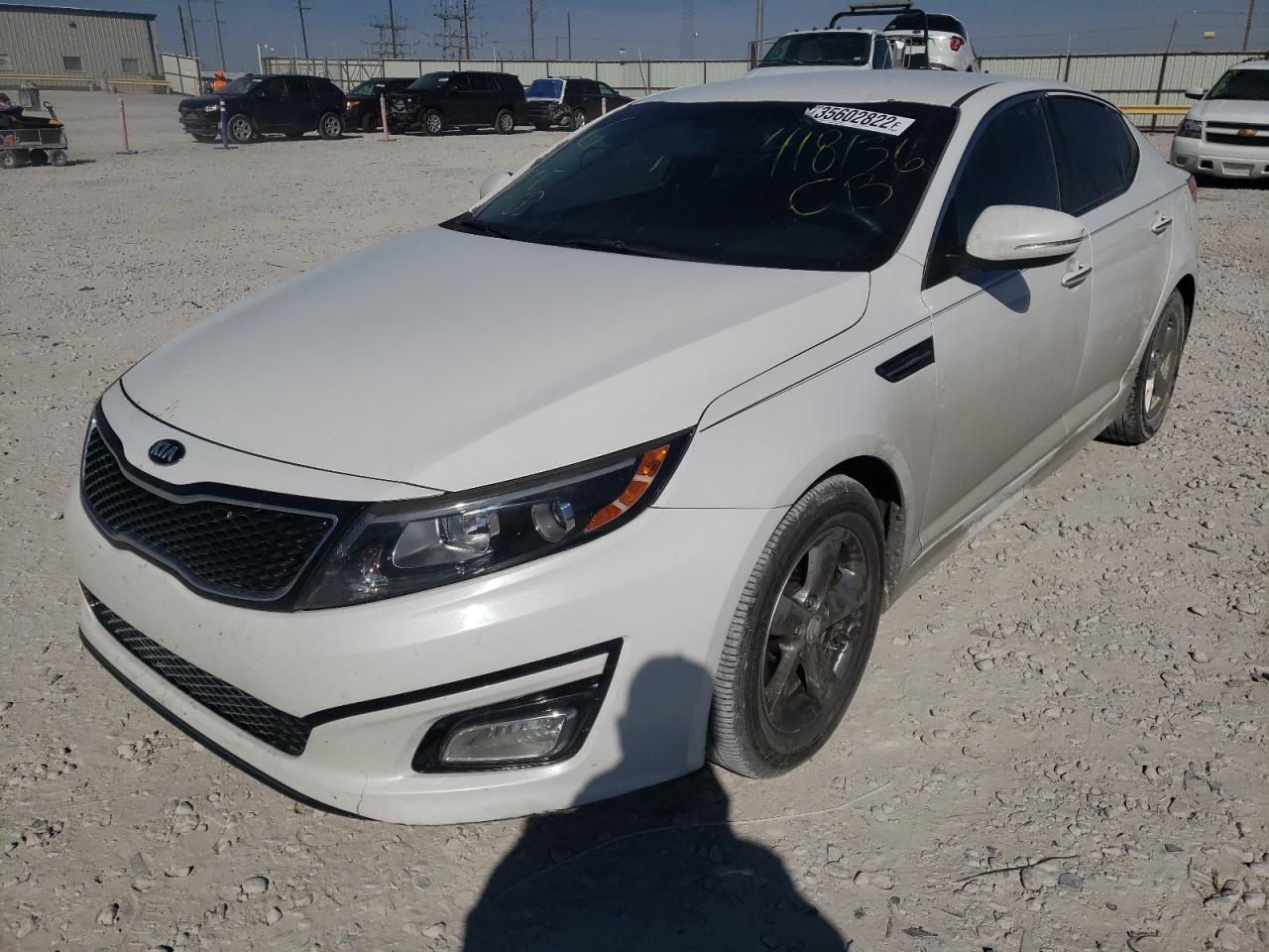 Photo 2 from auction – 2015 KIA OPTIMA LX with VIN 5XXGM4A72FG418136