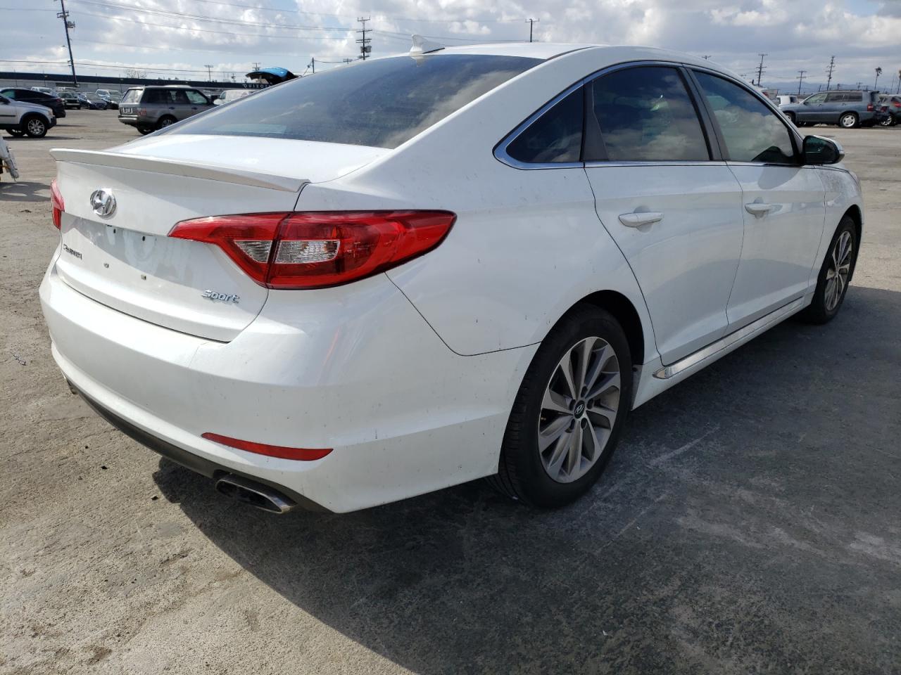 Photo 4 from auction – 2017 HYUNDAI SONATA SPO with VIN 5NPE34AF2HH500540