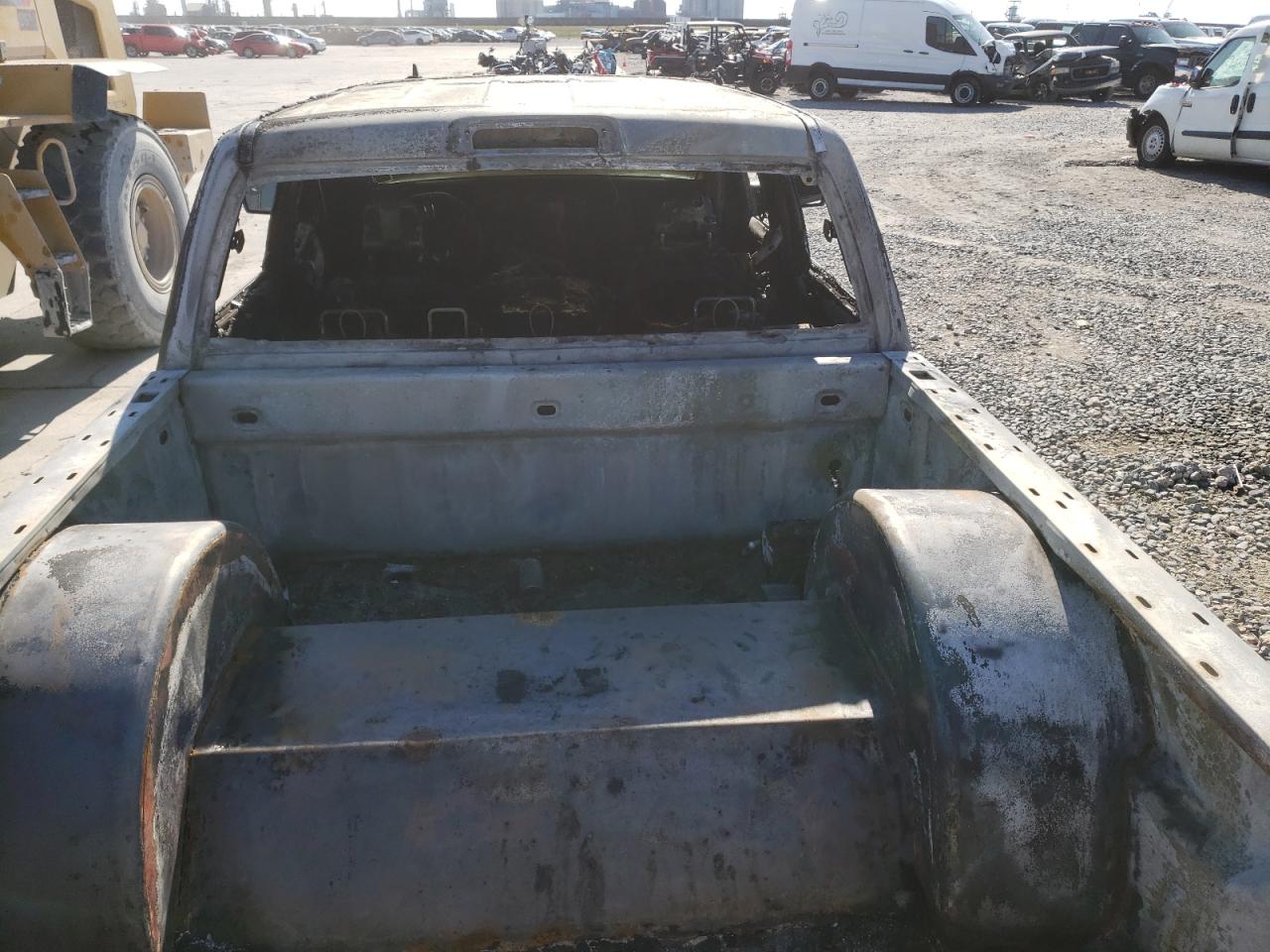 Photo 9 from auction – 2015 CHEVROLET SILVERADO with VIN 3GCPCREC7FG180806