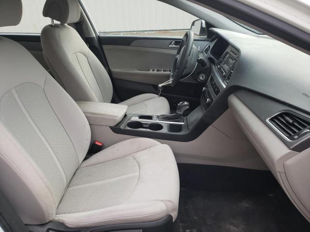Photo 5 from auction – 2017 HYUNDAI SONATA SE with VIN 5NPE24AF9HH577795