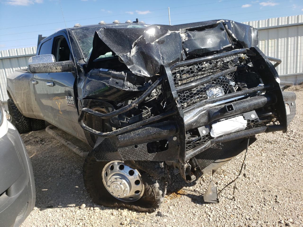 RAM 3500 LARAM 2018 with VIN 3C63RRJLXJG373986 - Photo from auction