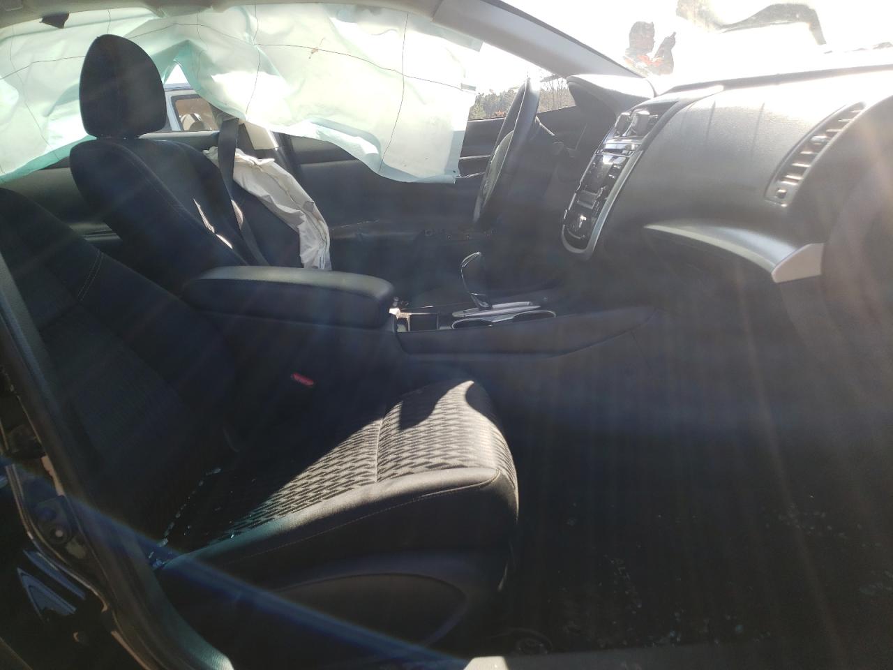 Photo 5 from auction – 2018 NISSAN ALTIMA 2.5 with VIN 1N4AL3AP2JC193296