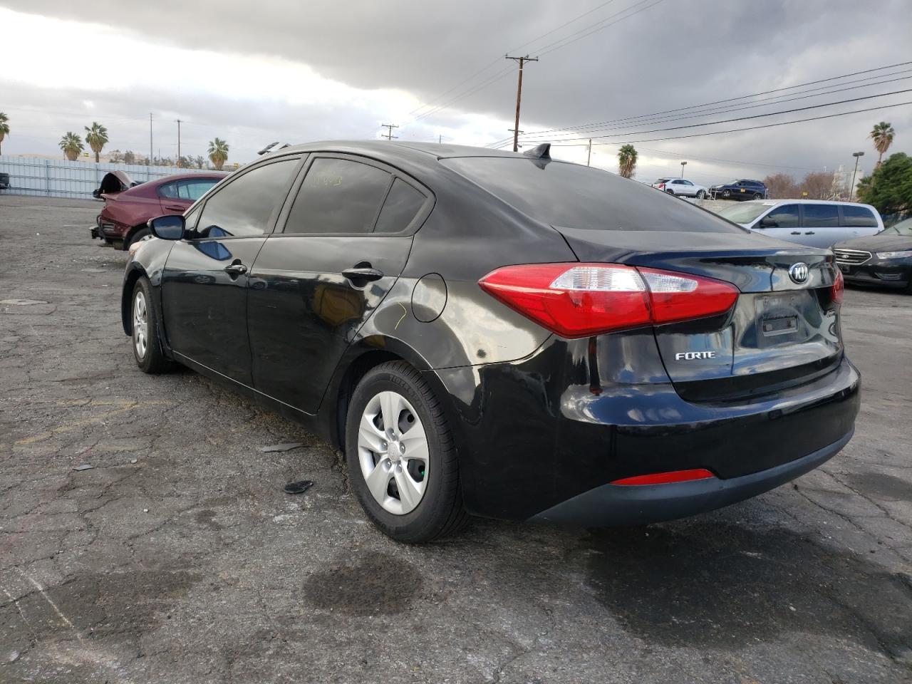 Photo 3 from auction – 2015 KIA FORTE LX with VIN KNAFX4A62F5356765