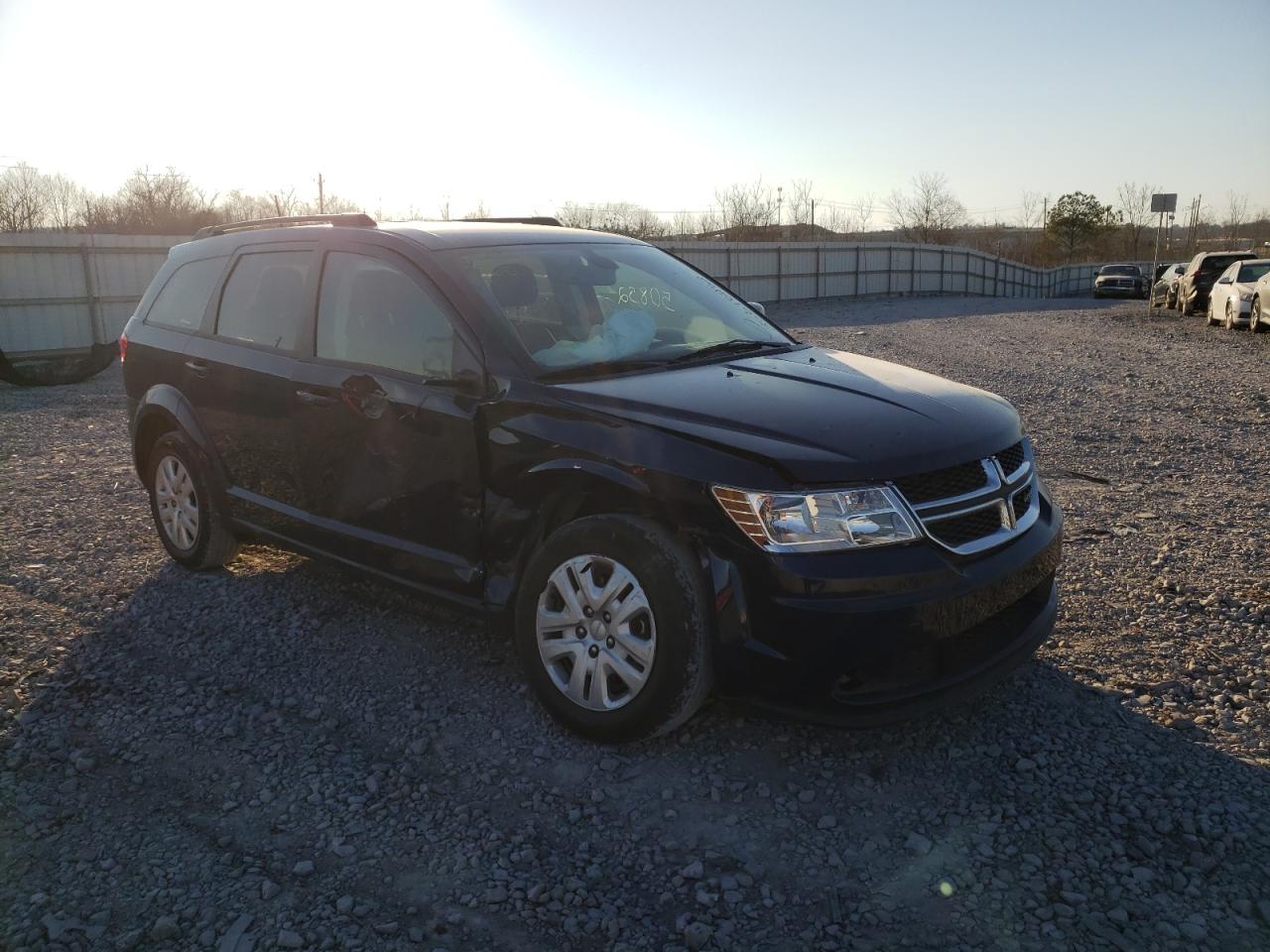 DODGE JOURNEY SE 2019 with VIN 3C4PDCAB6KT789507 - Photo from auction